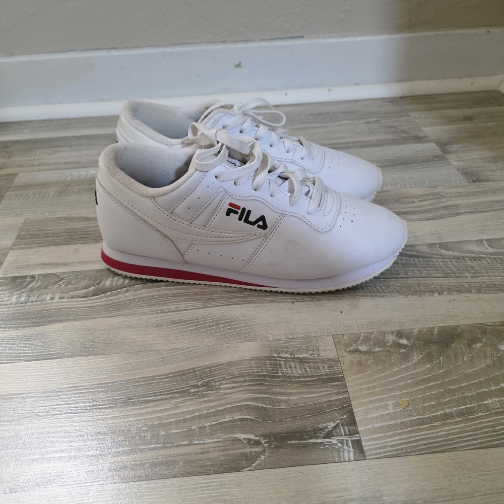 Fila White Sneakers with Pink Sole